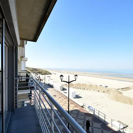 아파트 Cozy Beachfront Retreat